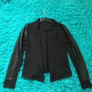 Carrie underwood sports coat